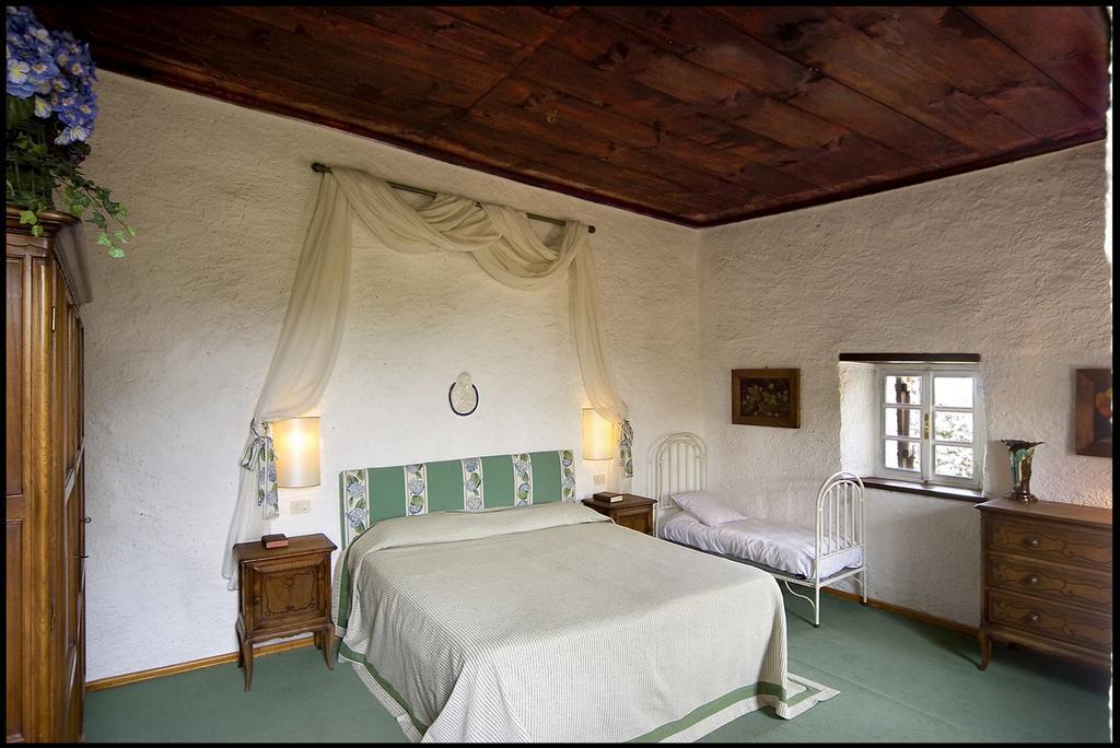 Agriturismo Famiglia Al Castello Di Bagnolo Bagnolo Piemonte 객실 사진
